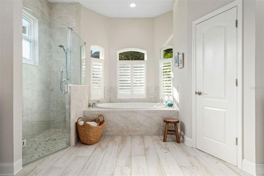 Active With Contract: $1,695,000 (5 beds, 4 baths, 3758 Square Feet)