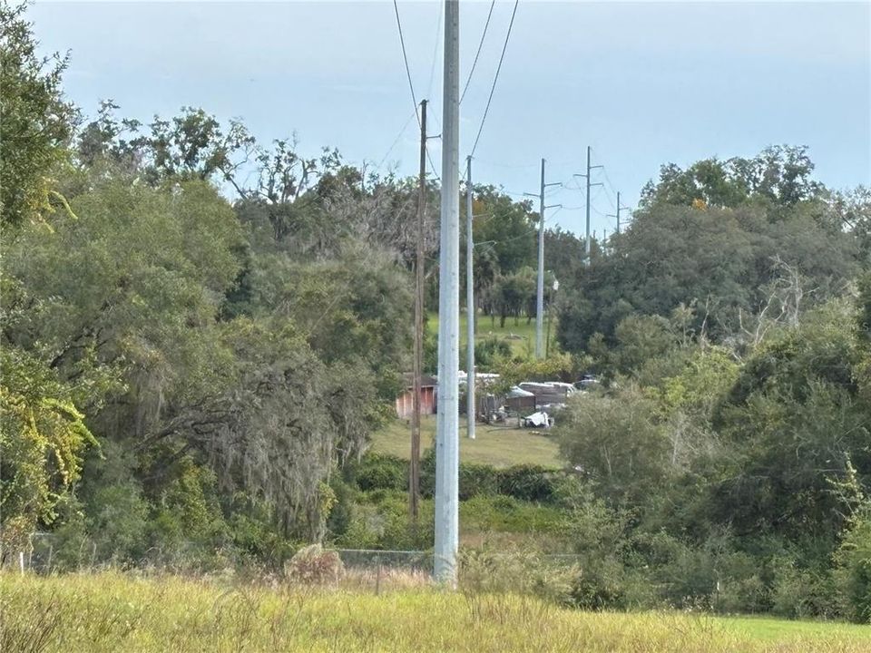 待售: $5,779,900 (20.10 acres)