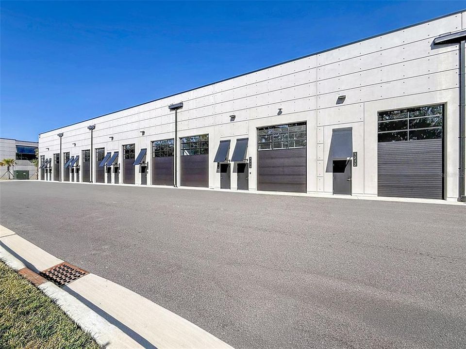 For Sale: $534,999 (0 beds, 0 baths, 861 Square Feet)