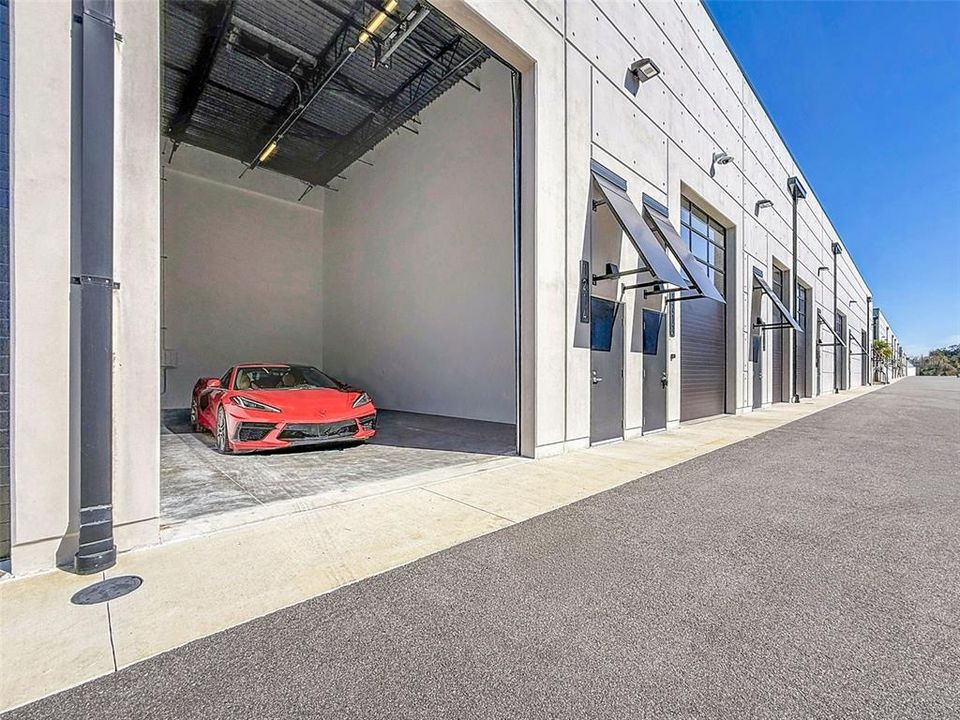 For Sale: $534,999 (0 beds, 0 baths, 861 Square Feet)