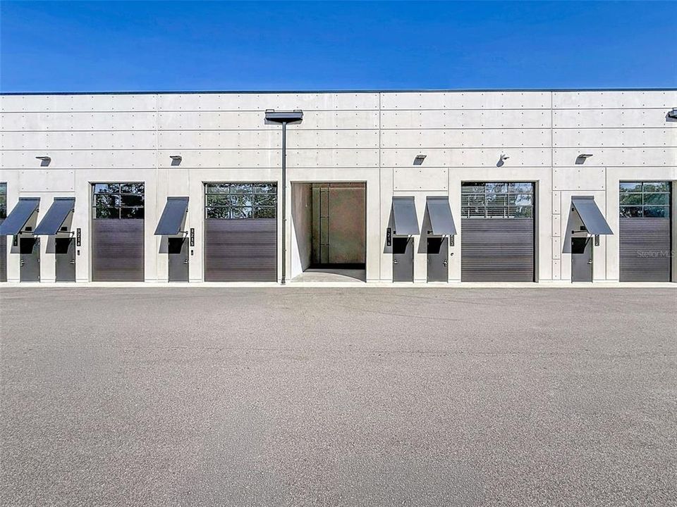 For Sale: $534,999 (0 beds, 0 baths, 861 Square Feet)