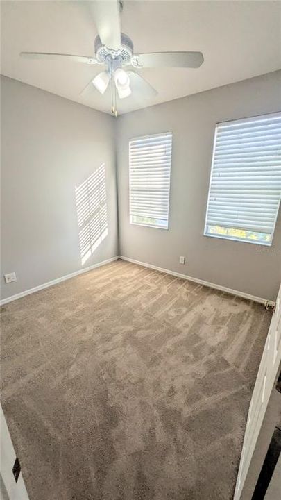 出租: $2,100 (3 贝兹, 2 浴室, 1670 平方英尺)