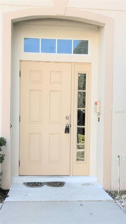 出租: $2,100 (3 贝兹, 2 浴室, 1670 平方英尺)