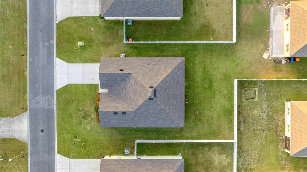 En Venta: $329,900 (4 camas, 2 baños, 2319 Pies cuadrados)