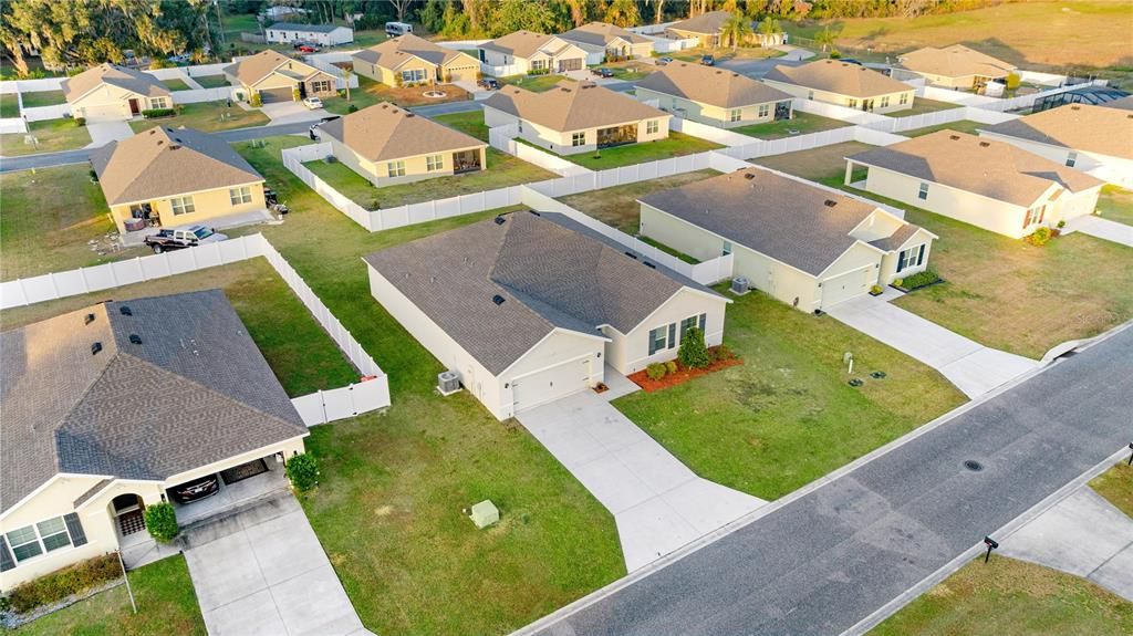 En Venta: $329,900 (4 camas, 2 baños, 2319 Pies cuadrados)