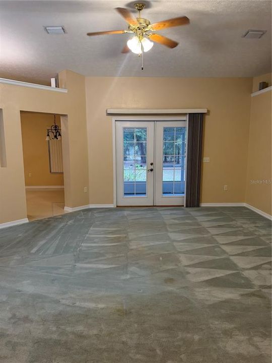 待售: $349,000 (3 贝兹, 2 浴室, 1727 平方英尺)