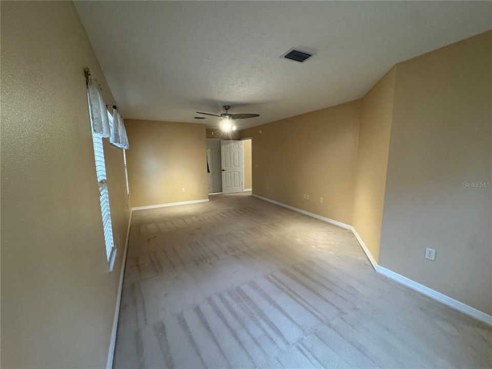 待售: $349,000 (3 贝兹, 2 浴室, 1727 平方英尺)