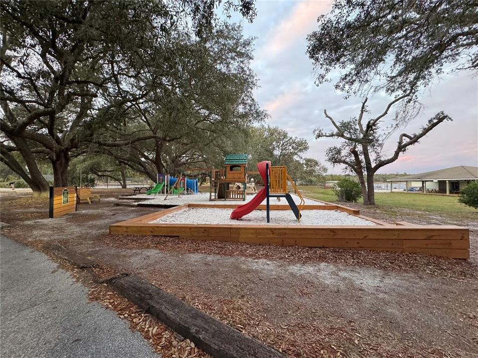 待售: $349,000 (3 贝兹, 2 浴室, 1727 平方英尺)