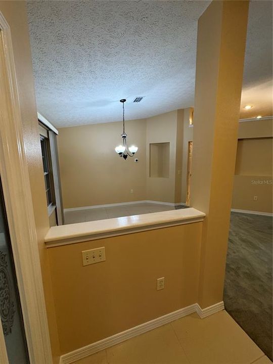 待售: $349,000 (3 贝兹, 2 浴室, 1727 平方英尺)