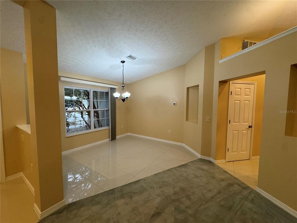 待售: $349,000 (3 贝兹, 2 浴室, 1727 平方英尺)