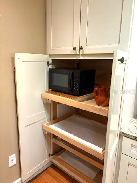 For Rent: $1,650 (2 beds, 2 baths, 1120 Square Feet)