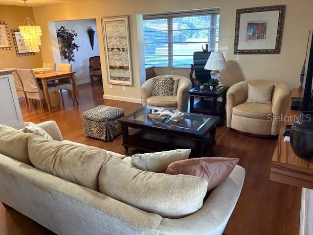 For Rent: $1,650 (2 beds, 2 baths, 1120 Square Feet)