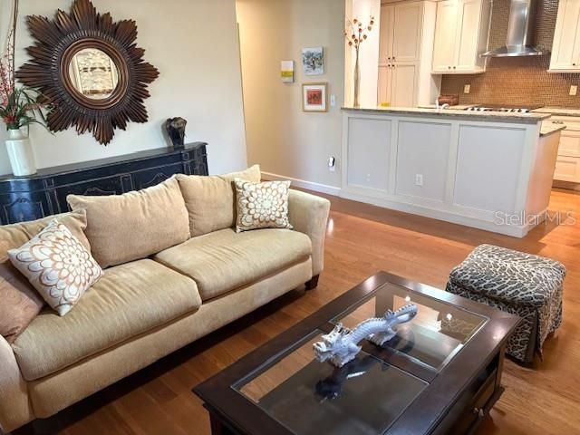 For Rent: $1,650 (2 beds, 2 baths, 1120 Square Feet)