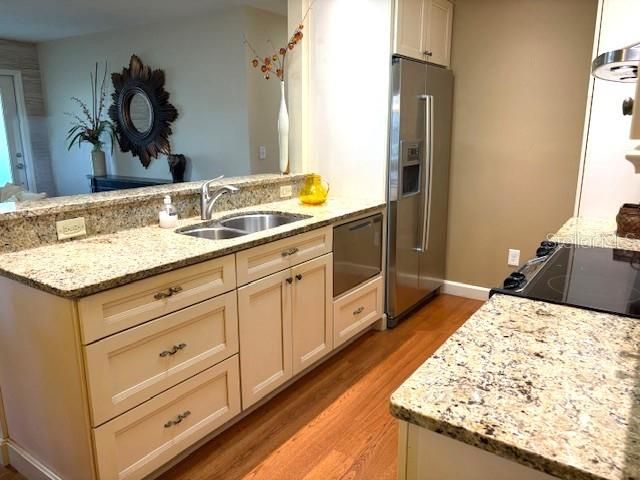 For Rent: $1,650 (2 beds, 2 baths, 1120 Square Feet)