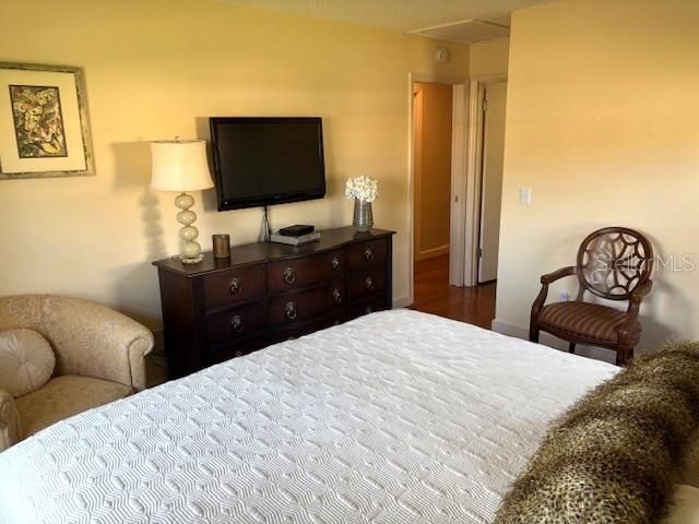 For Rent: $1,650 (2 beds, 2 baths, 1120 Square Feet)