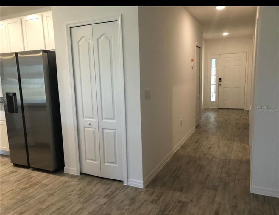 For Rent: $2,350 (3 beds, 2 baths, 1523 Square Feet)