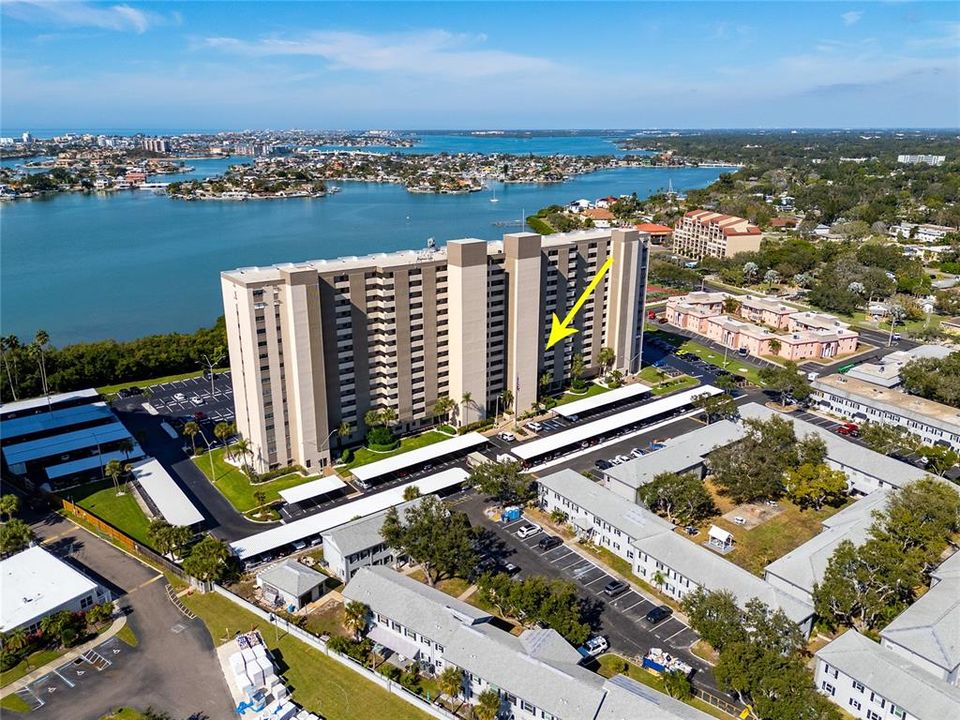 Под контрактом: $224,995 (2 спален, 2 ванн, 1055 Квадратных фут)