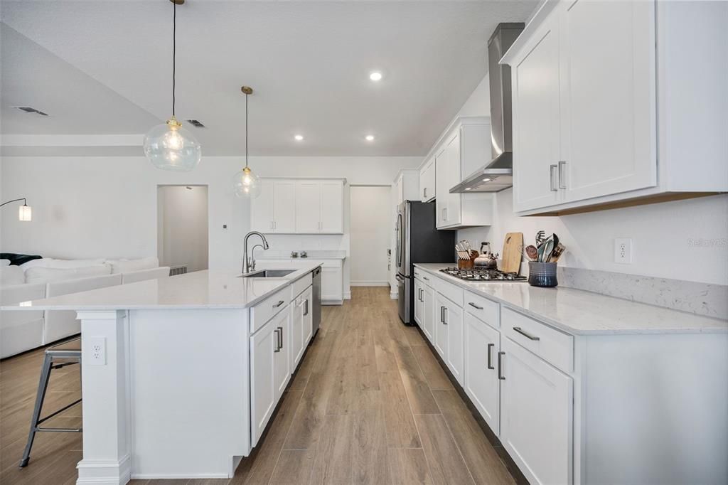 For Rent: $3,700 (4 beds, 3 baths, 2610 Square Feet)