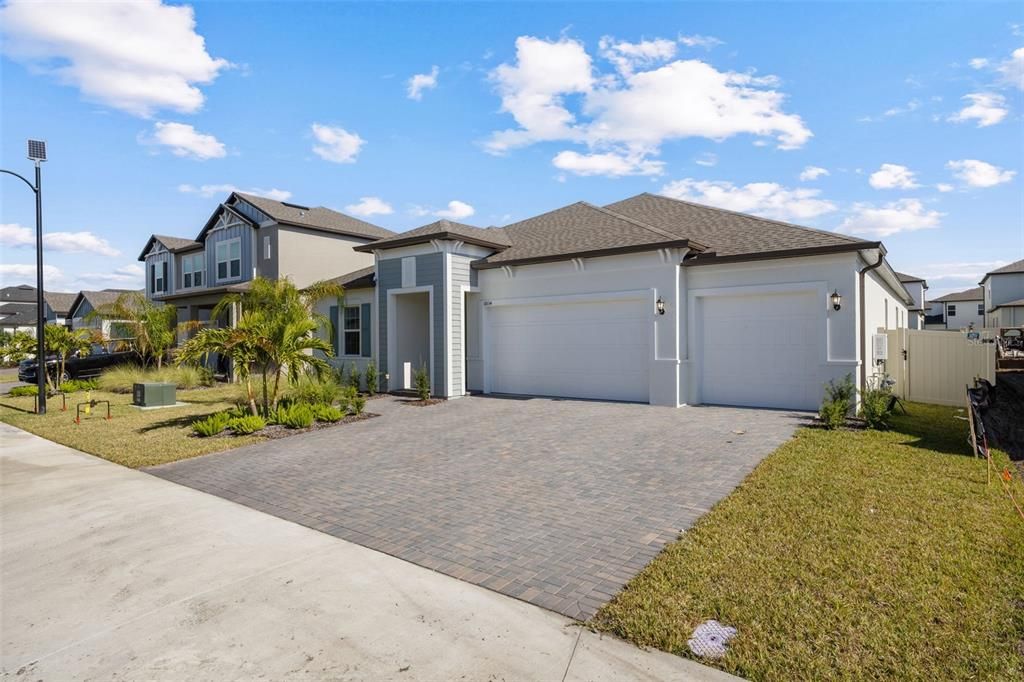 For Rent: $3,700 (4 beds, 3 baths, 2610 Square Feet)