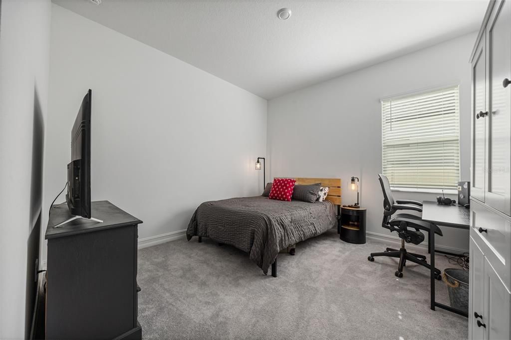 For Rent: $3,700 (4 beds, 3 baths, 2610 Square Feet)