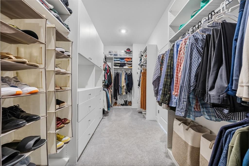 For Rent: $3,700 (4 beds, 3 baths, 2610 Square Feet)