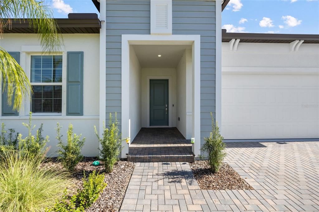 For Rent: $3,700 (4 beds, 3 baths, 2610 Square Feet)