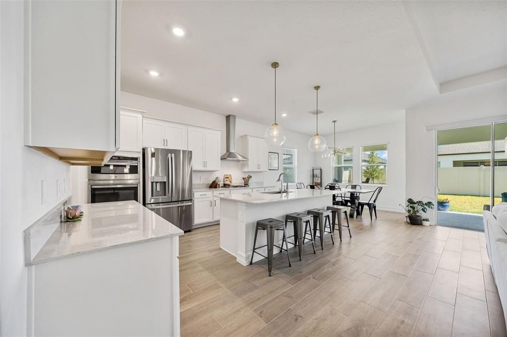 For Rent: $3,700 (4 beds, 3 baths, 2610 Square Feet)