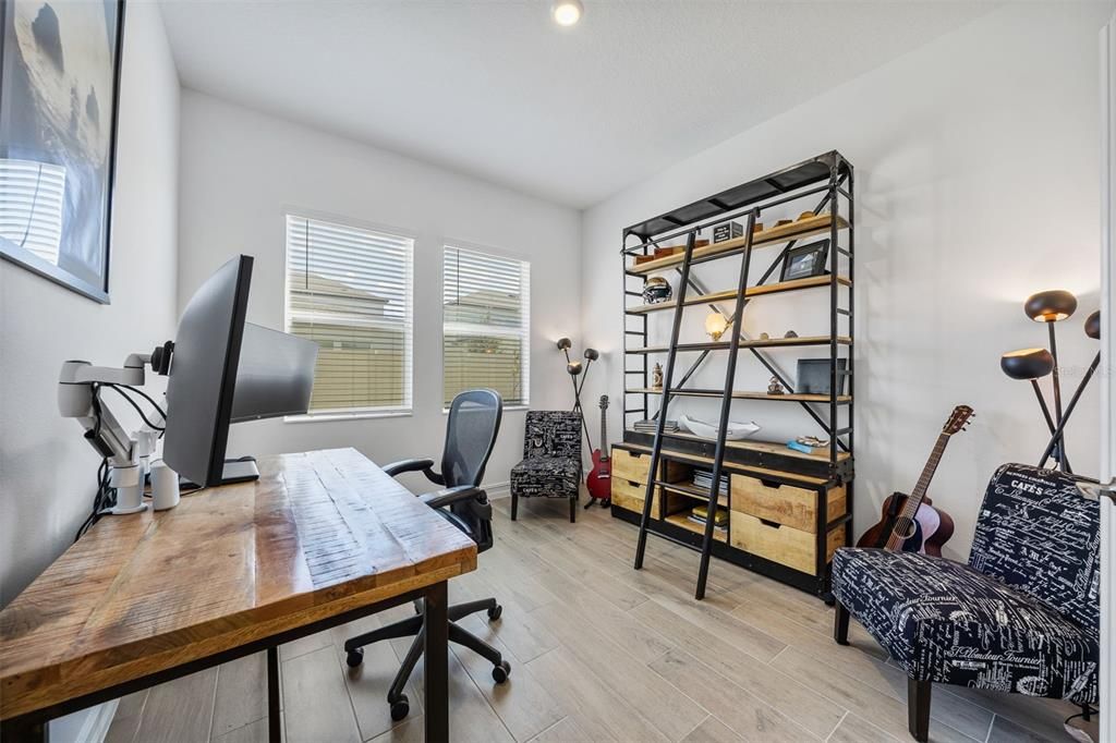 For Rent: $3,700 (4 beds, 3 baths, 2610 Square Feet)