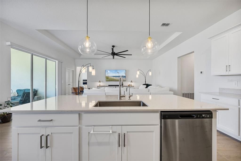 For Rent: $3,700 (4 beds, 3 baths, 2610 Square Feet)