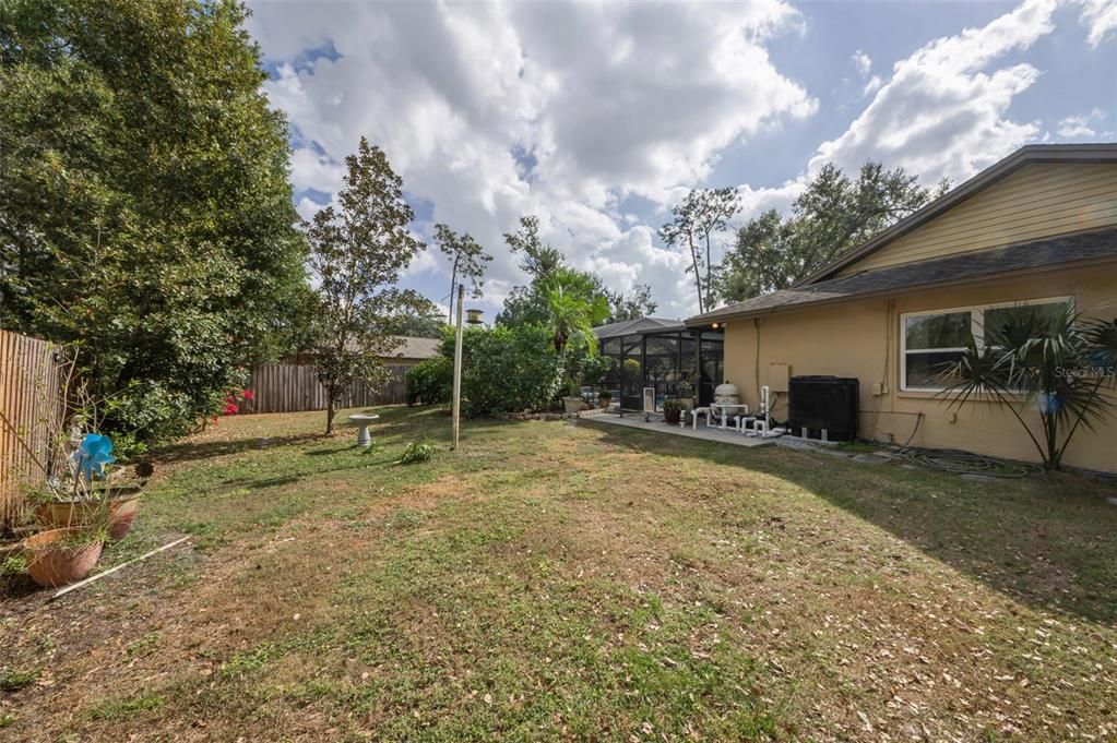 待售: $450,000 (4 贝兹, 2 浴室, 2187 平方英尺)