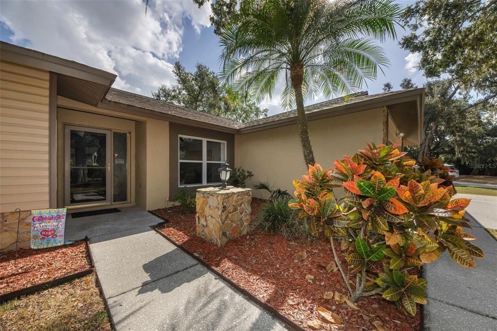 待售: $450,000 (4 贝兹, 2 浴室, 2187 平方英尺)