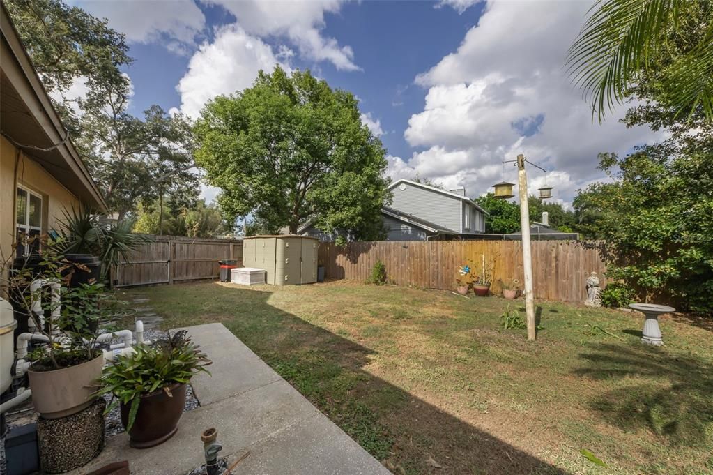 待售: $450,000 (4 贝兹, 2 浴室, 2187 平方英尺)