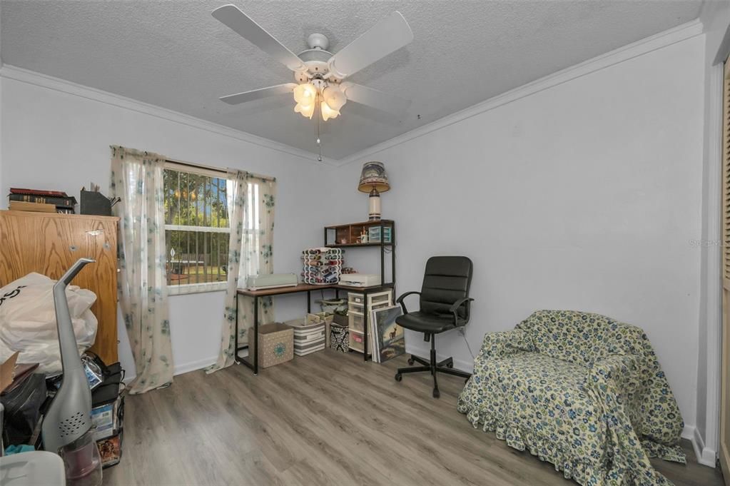 待售: $450,000 (4 贝兹, 2 浴室, 2187 平方英尺)