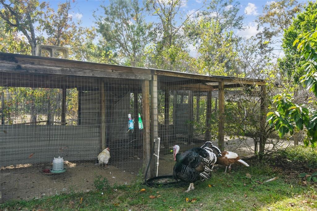 For Sale: $349,900 (4 beds, 2 baths, 2077 Square Feet)