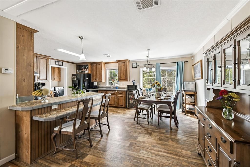 For Sale: $349,900 (4 beds, 2 baths, 2077 Square Feet)