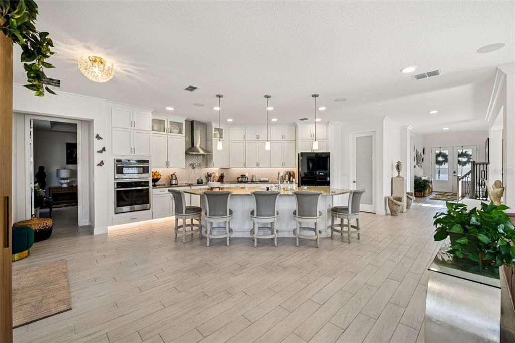 For Sale: $1,100,000 (5 beds, 4 baths, 4192 Square Feet)