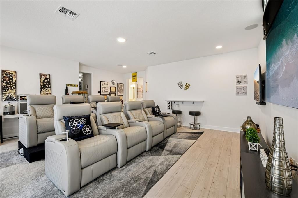 For Sale: $1,100,000 (5 beds, 4 baths, 4192 Square Feet)