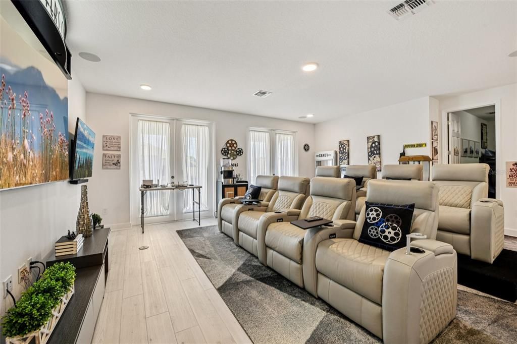 For Sale: $1,100,000 (5 beds, 4 baths, 4192 Square Feet)