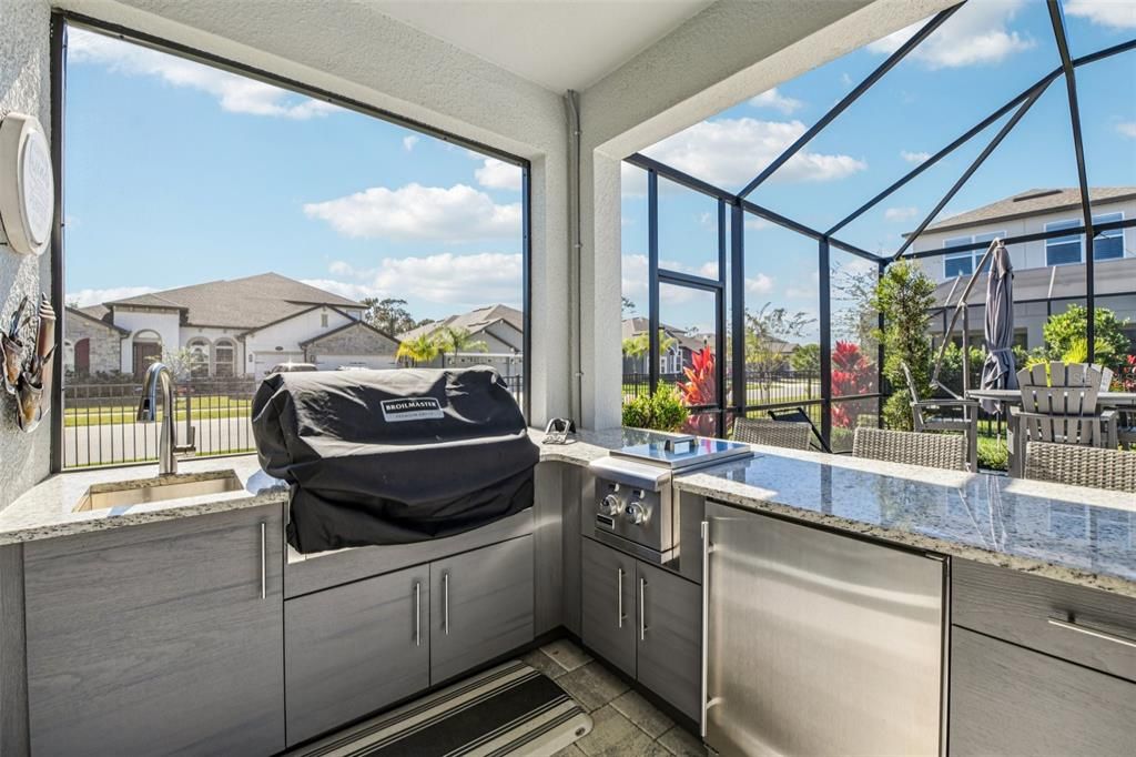 For Sale: $1,100,000 (5 beds, 4 baths, 4192 Square Feet)