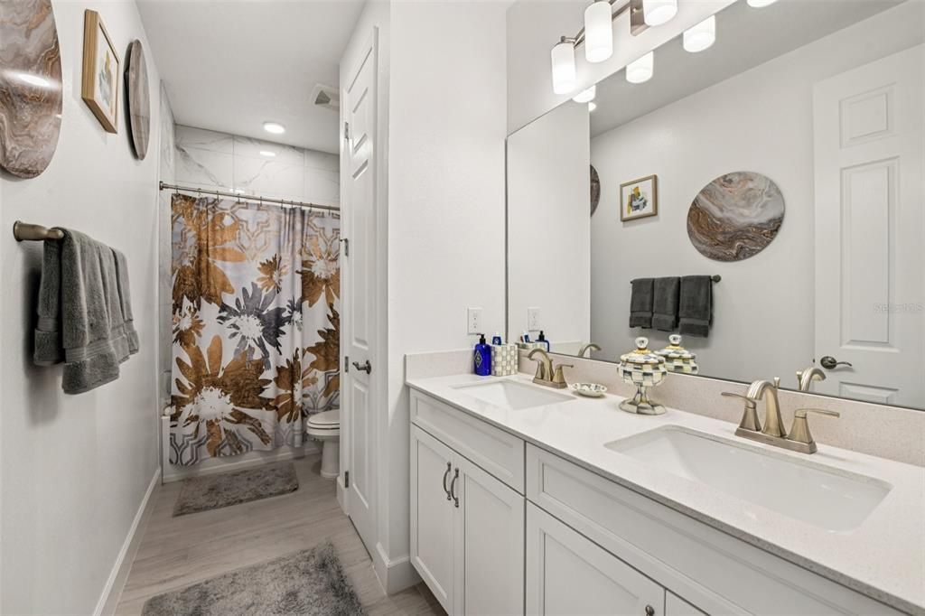 For Sale: $1,100,000 (5 beds, 4 baths, 4192 Square Feet)