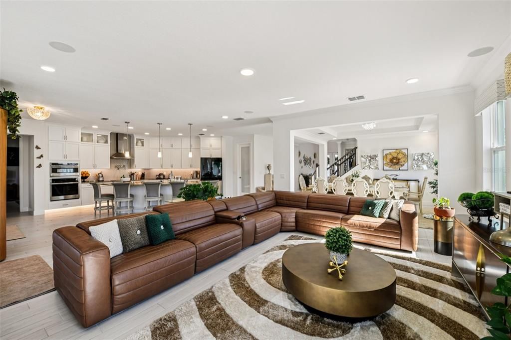 For Sale: $1,100,000 (5 beds, 4 baths, 4192 Square Feet)