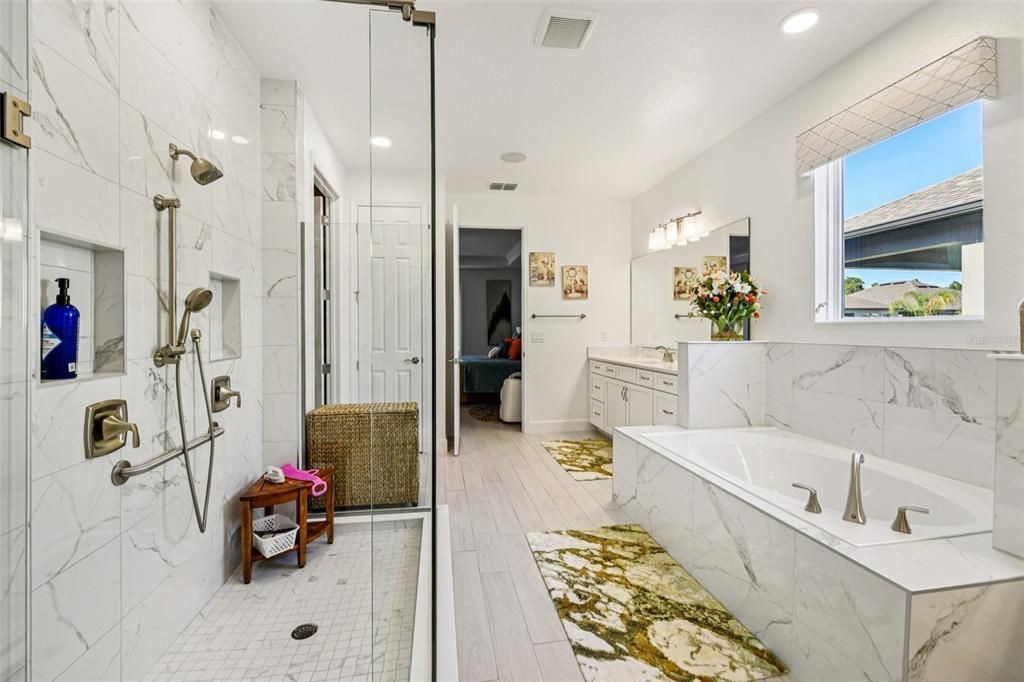 For Sale: $1,100,000 (5 beds, 4 baths, 4192 Square Feet)