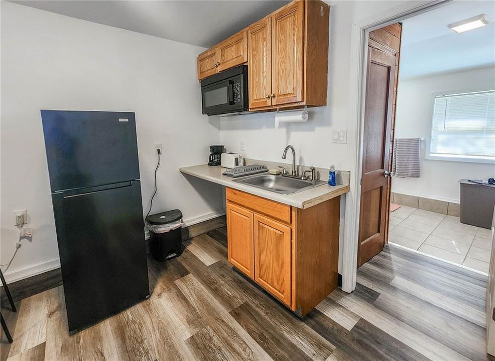 待售: $224,900 (2 贝兹, 1 浴室, 1107 平方英尺)