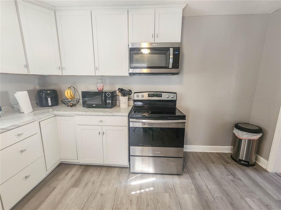 待售: $224,900 (2 贝兹, 1 浴室, 1107 平方英尺)