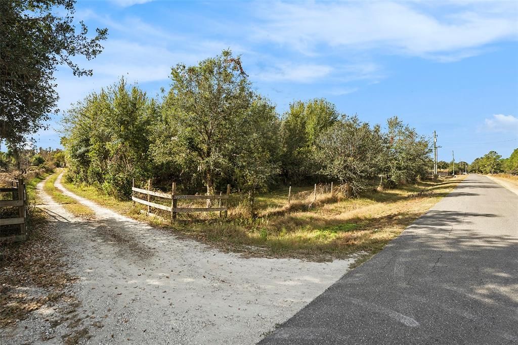 На продажу: $650,000 (5 спален, 3 ванн, 2832 Квадратных фут)