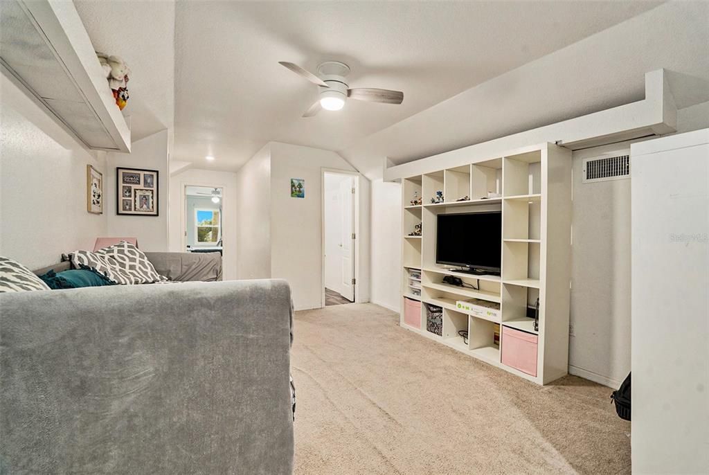 На продажу: $650,000 (5 спален, 3 ванн, 2832 Квадратных фут)