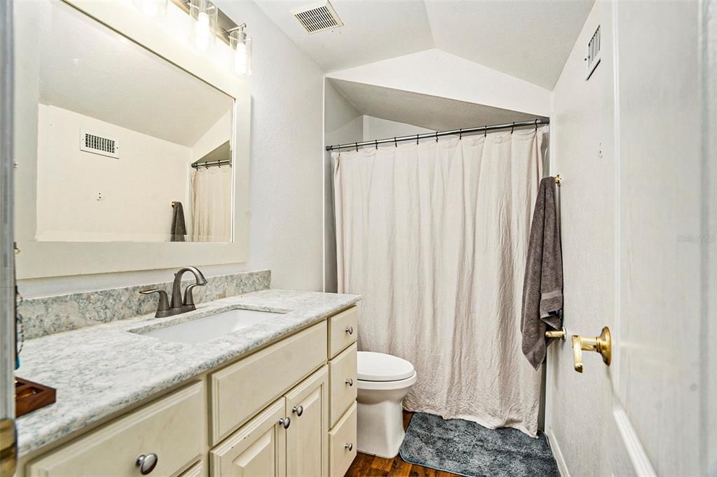 На продажу: $650,000 (5 спален, 3 ванн, 2832 Квадратных фут)