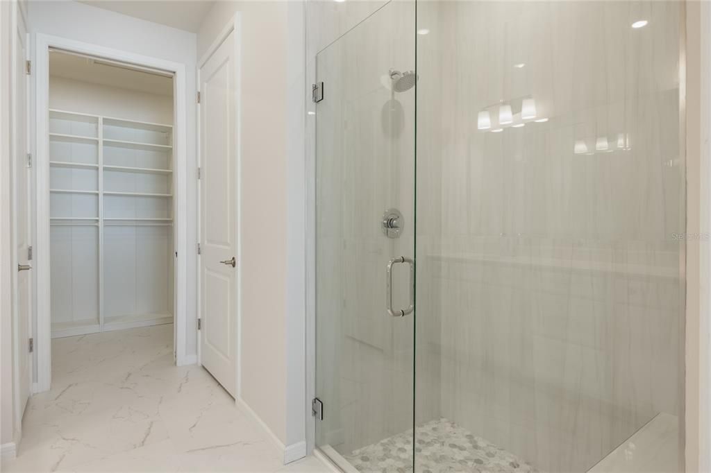 For Sale: $435,000 (2 beds, 2 baths, 1574 Square Feet)