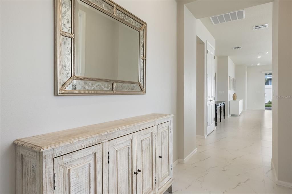 For Sale: $435,000 (2 beds, 2 baths, 1574 Square Feet)