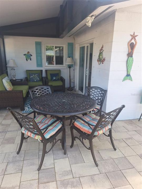 En Venta: $695,000 (2 camas, 2 baños, 1530 Pies cuadrados)